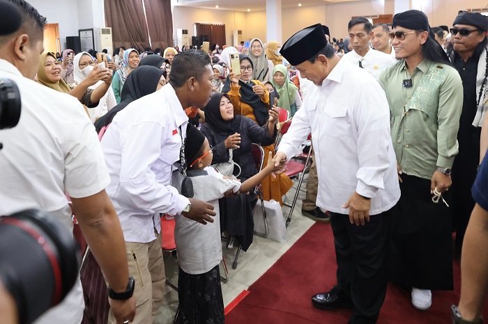 Menteri Pertahanan, Prabowo Subianto Menghadiri forum silaturahmi 'Sarapan Bareng 1000 Guru Ngaji Se-DIY' di Prima SR Hotel and Convention, Kabupaten Sleman. (Dok. Tim Media Prabowo Subianto)
