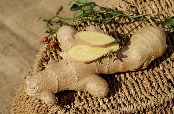 Jahe memiliki sifat anti-inflamasi dan dapat membantu meningkatkan sirkulasi darah. (Pixabay.com/Couleur)