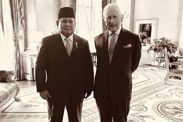 Presiden RI Prabowo Subianto foto bersama dengan Raja Inggris King Charles III.  (Instagram.com @Prabowo)