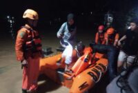 BPBD bersama tim gabungan melakukan upaya penanganan darurat usai banjir terjadi di Kabupaten Trenggalek, Provinsi Jawa Timur, Senin (19/5/2025). (Dok. BPBD Kabupaten Trenggalek)